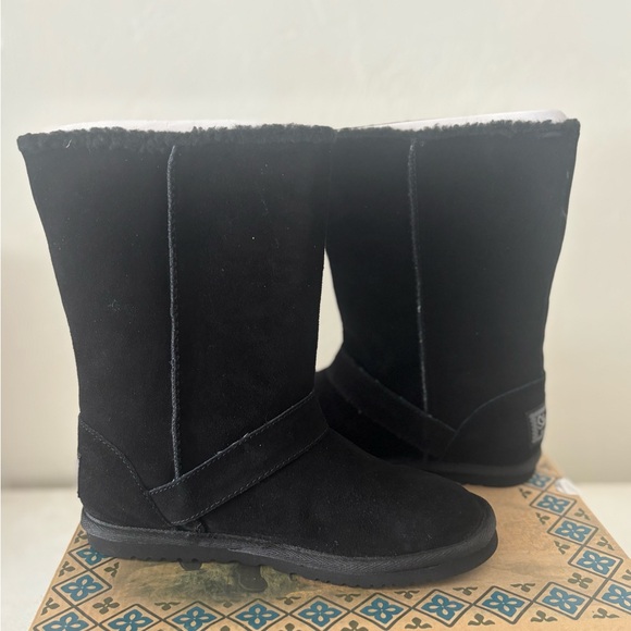 Skechers Black Ankle Boots - Picture 1 of 2